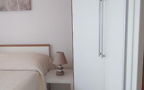 Apartment Sealight